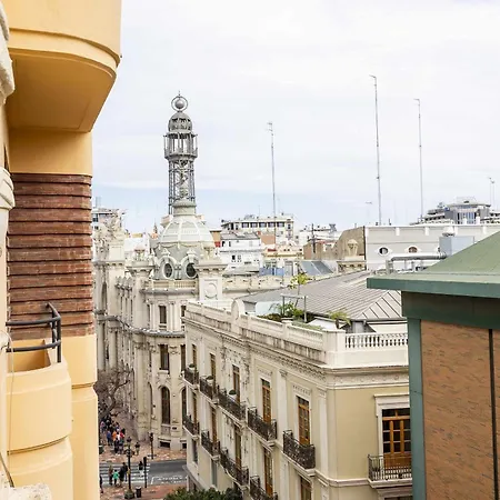 Atico De Lujo Plaza Ayuntamiento アパート